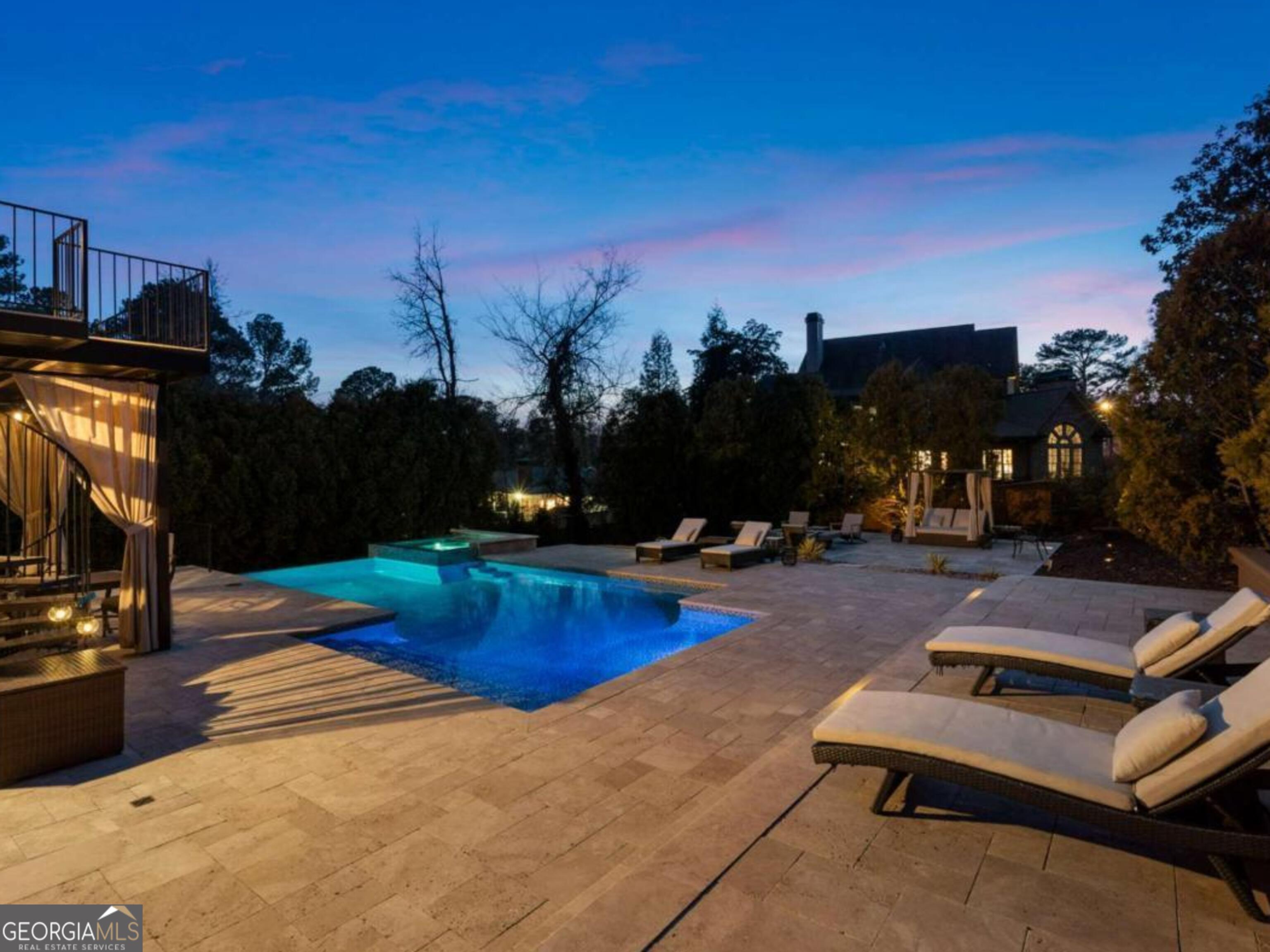 790 Glenairy Drive