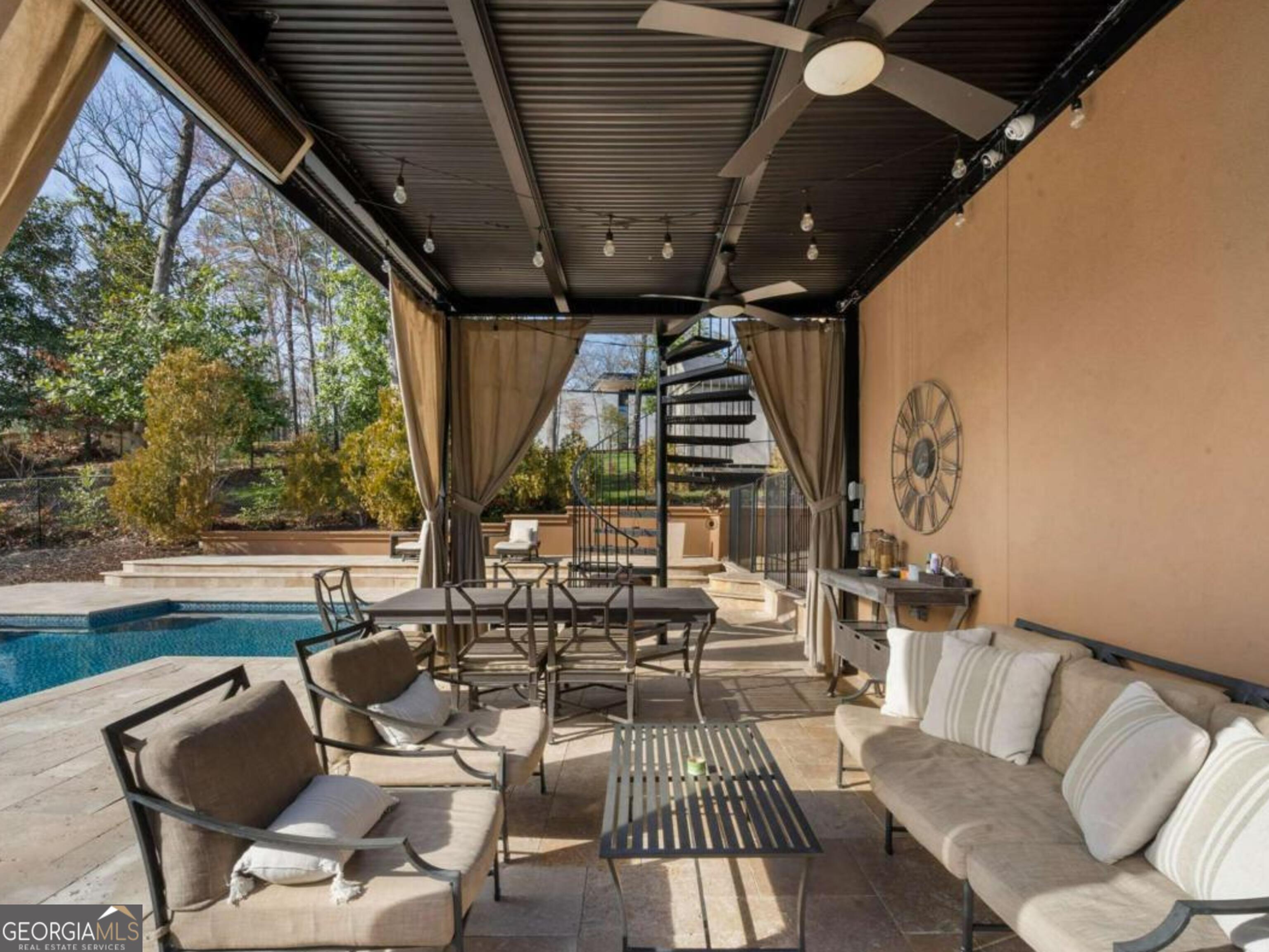 790 Glenairy Drive
