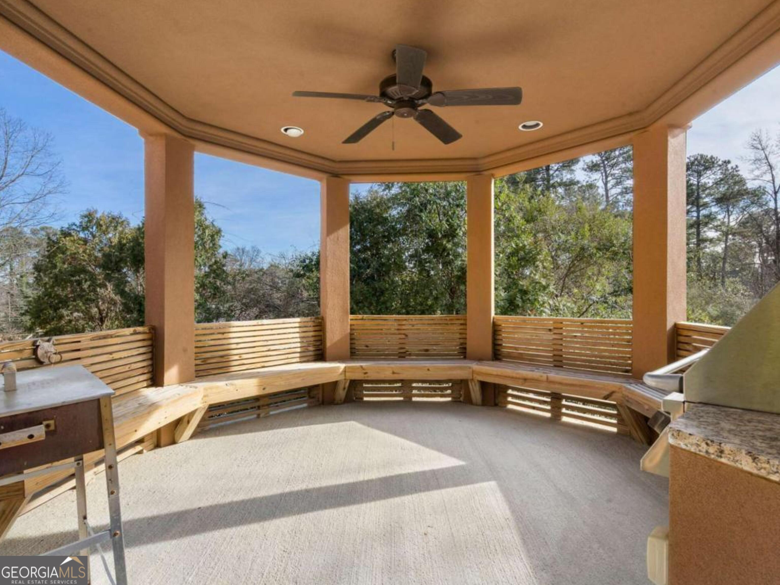 790 Glenairy Drive