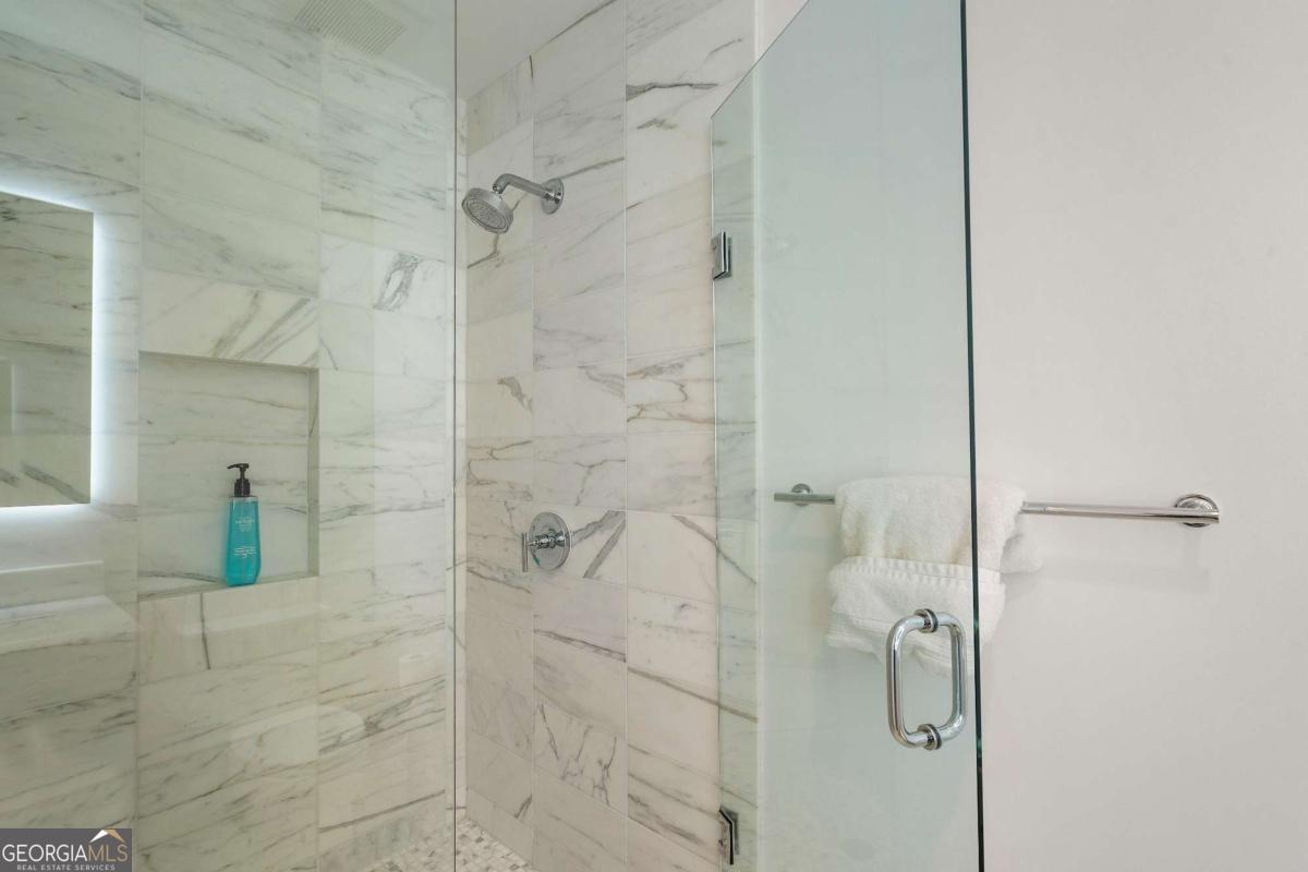 3630 Peachtree Road NE # 2204