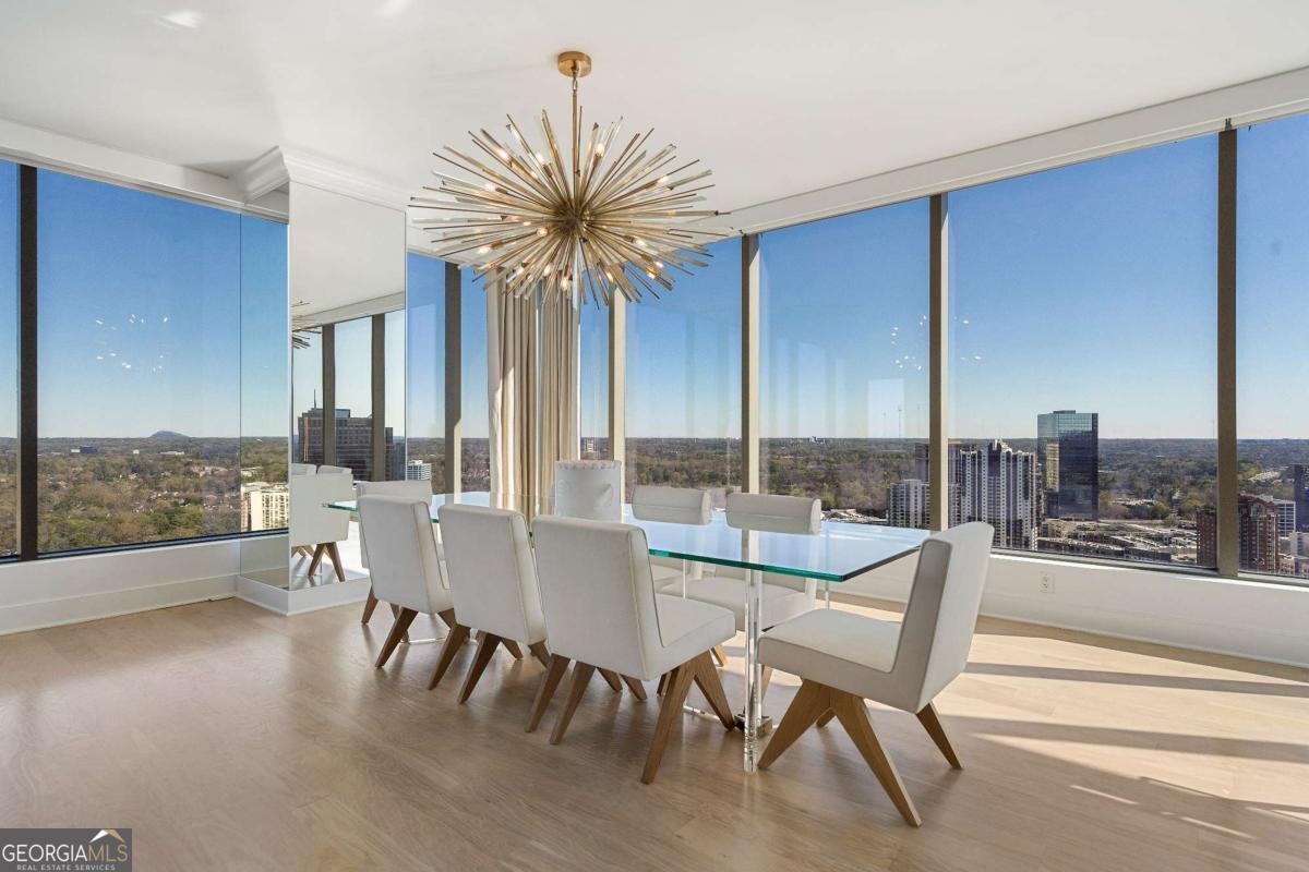 3630 Peachtree Road NE # 2204