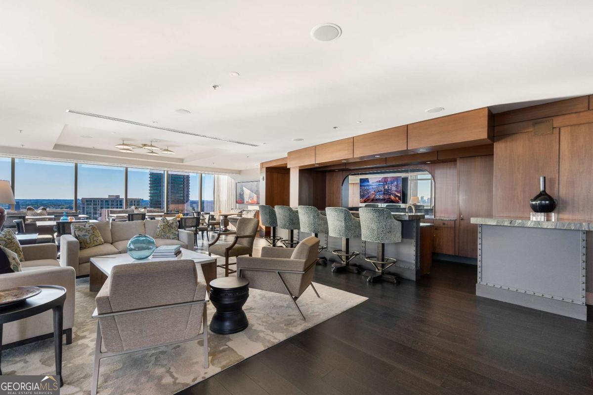 3630 Peachtree Road NE # 2204