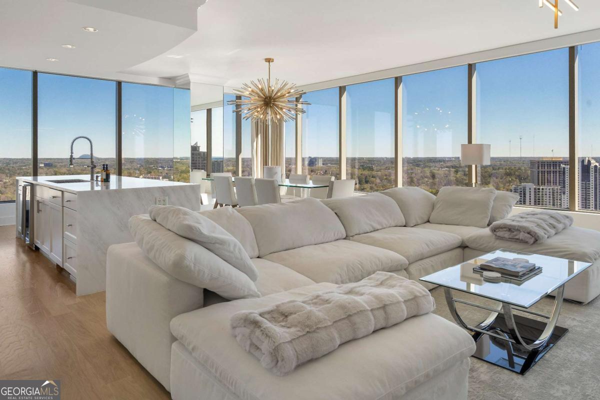 3630 Peachtree Road NE # 2204