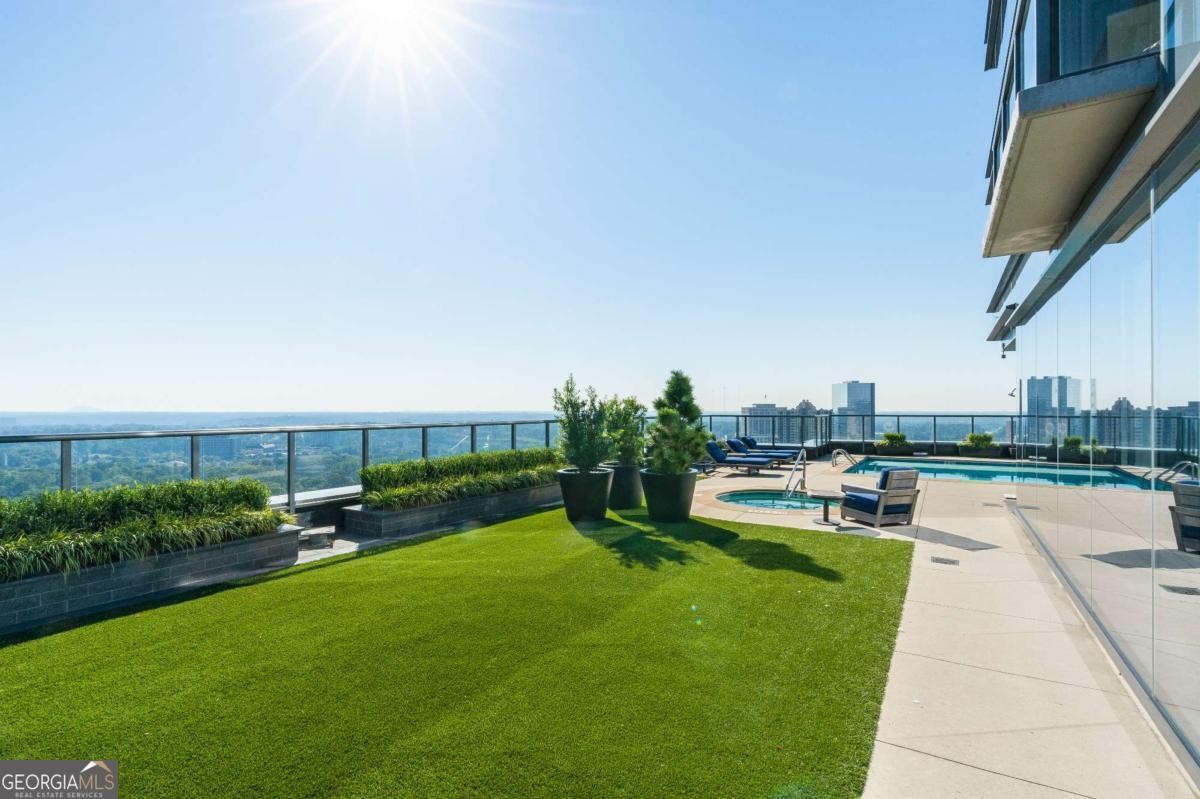 3630 Peachtree Road NE # 2204