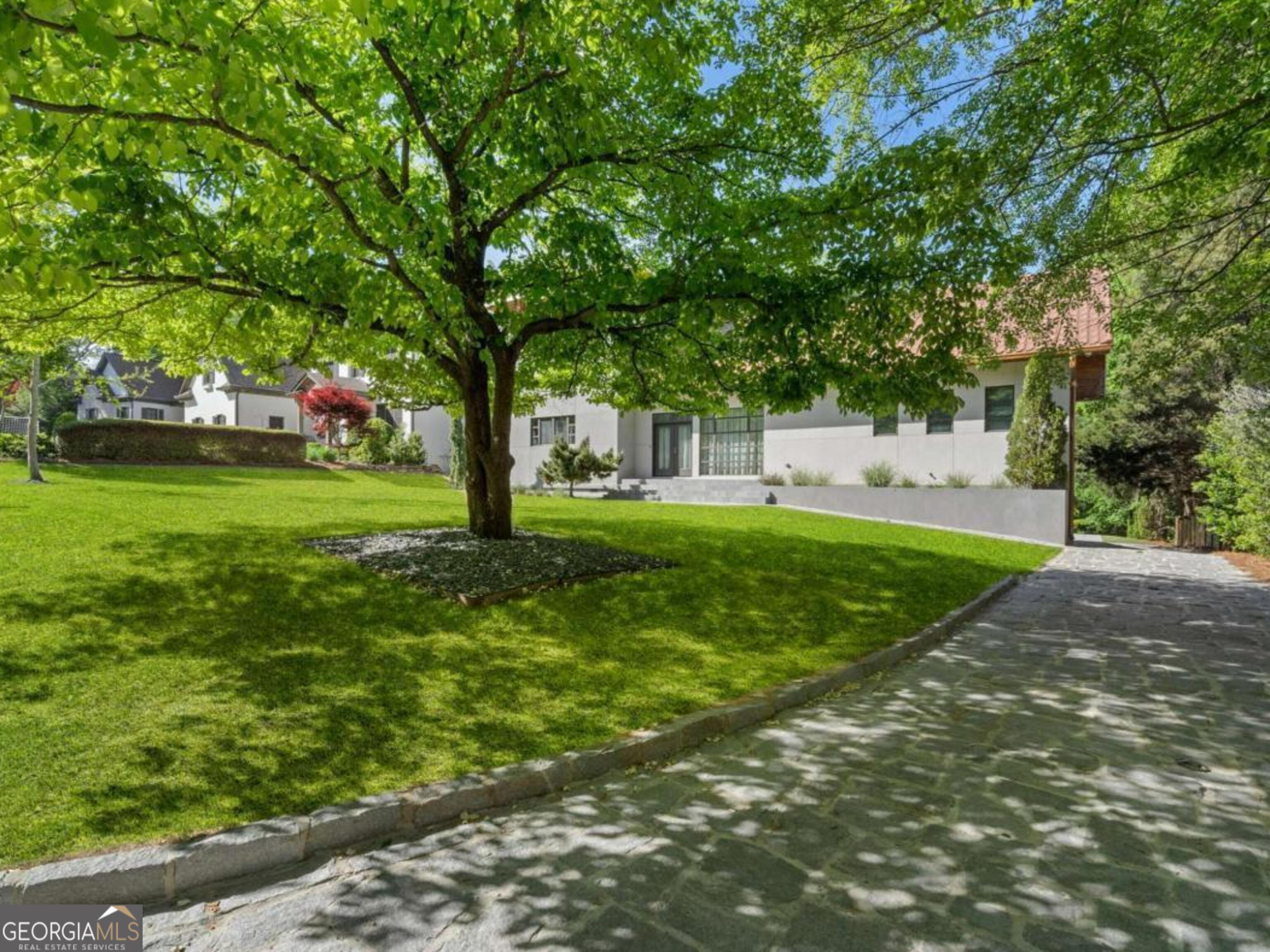 754 Burke Road NE