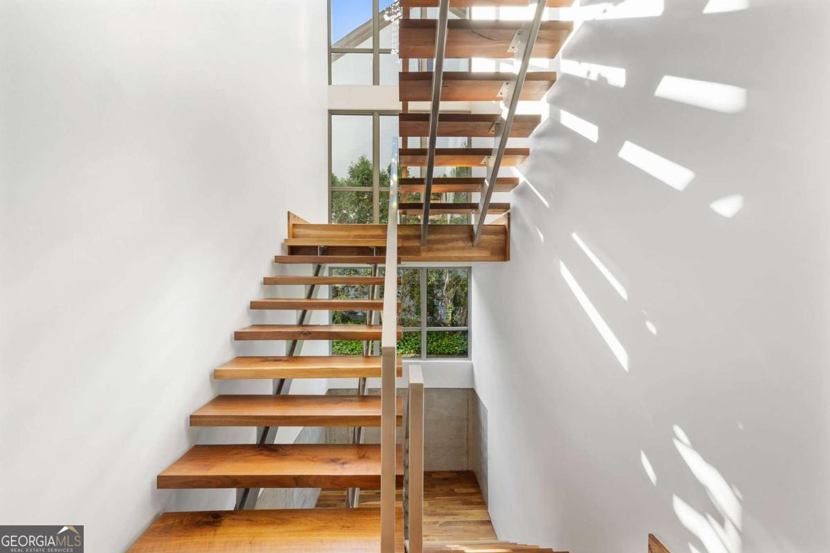 754 Burke Road NE