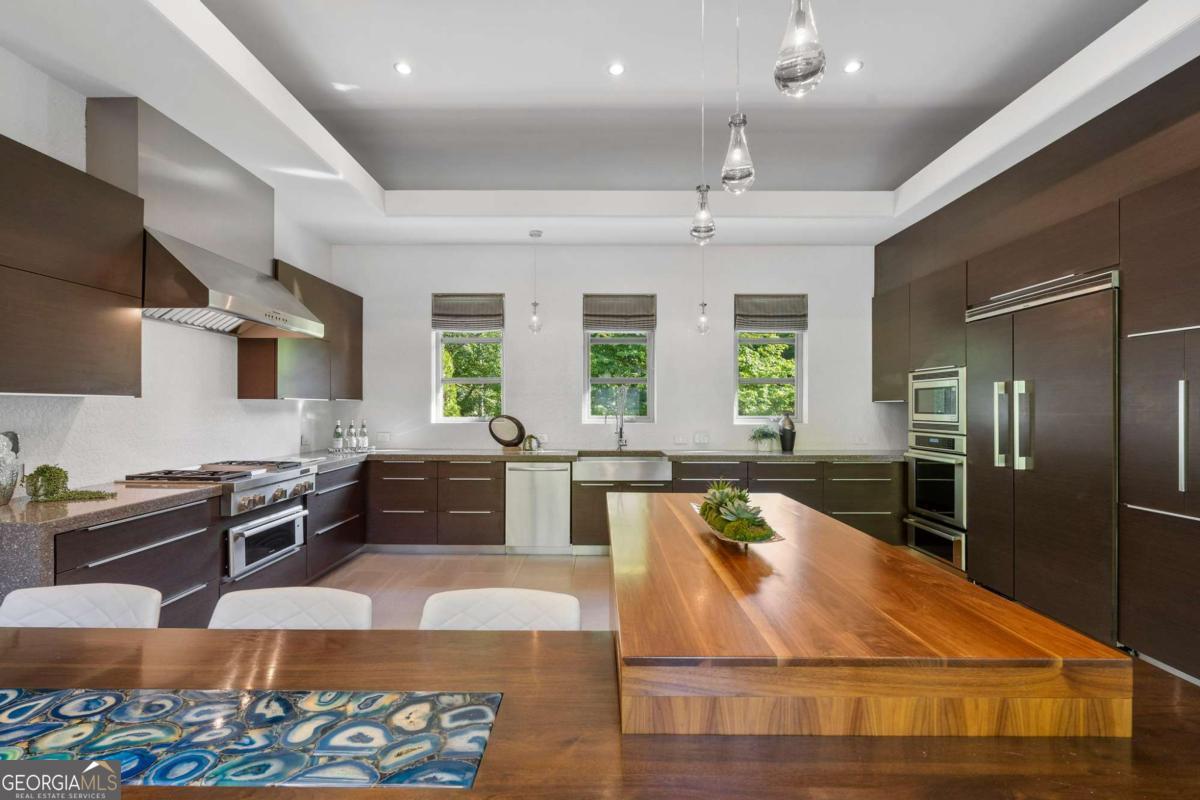 754 Burke Road NE