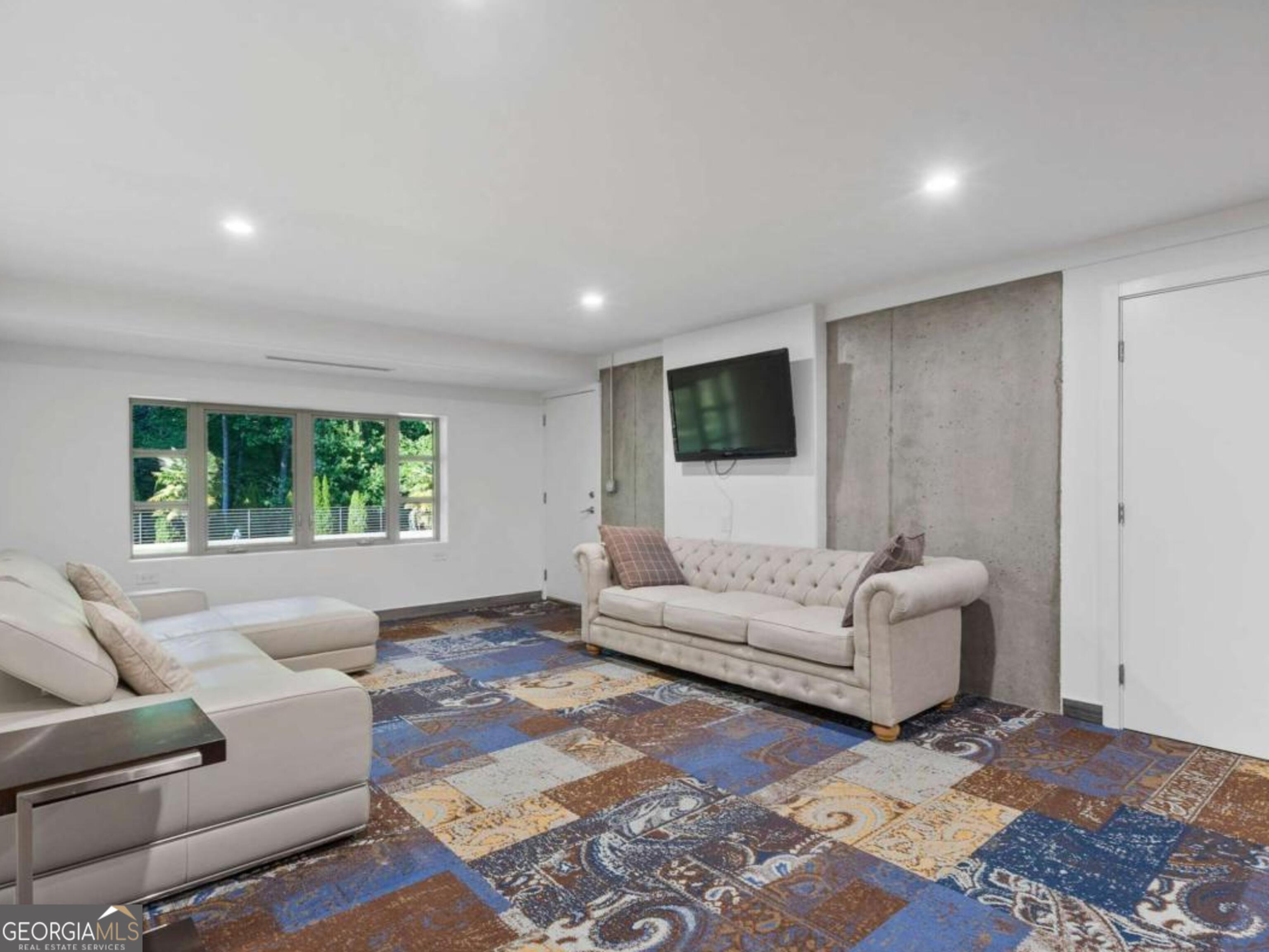 754 Burke Road NE
