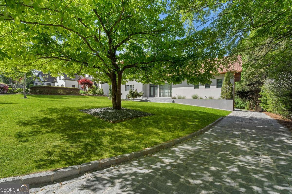 754 Burke Road NE