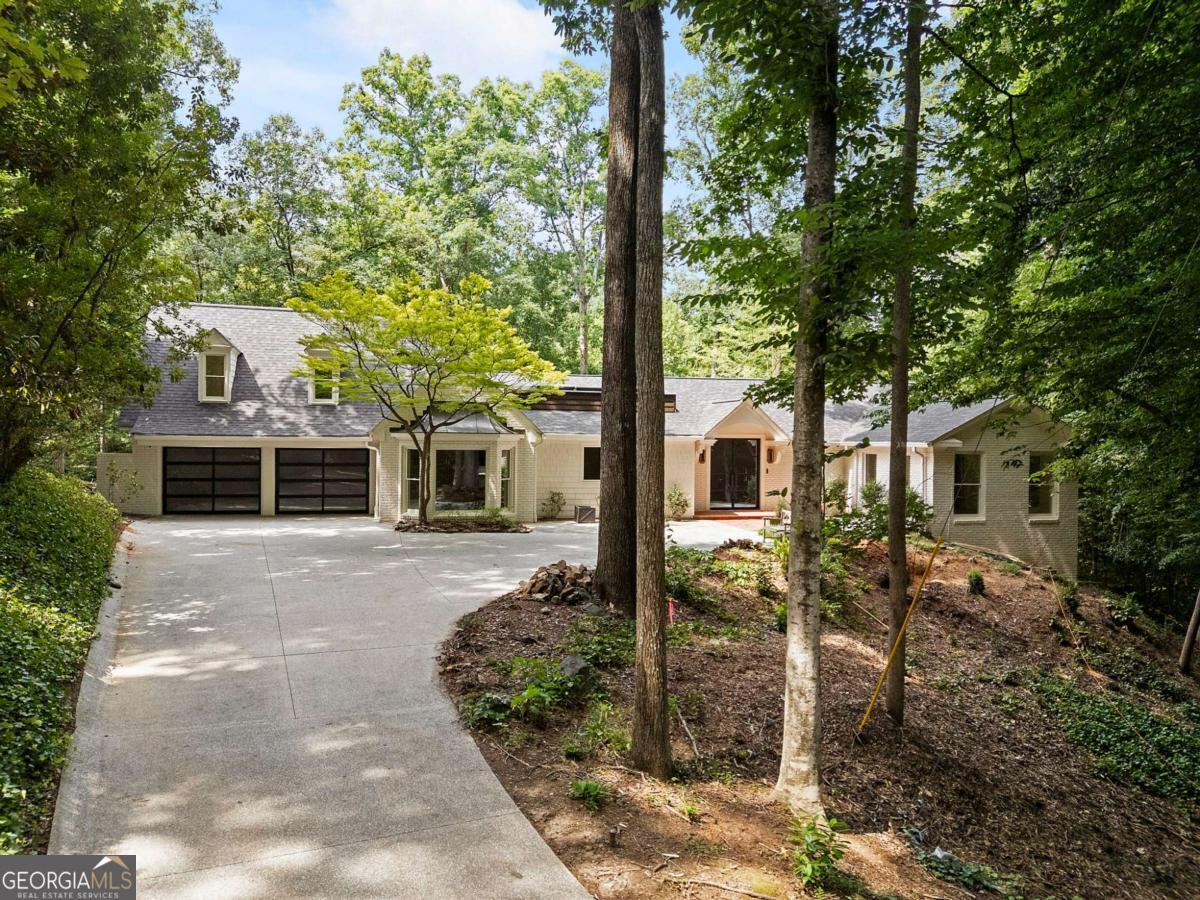 366 Blackland Road NW