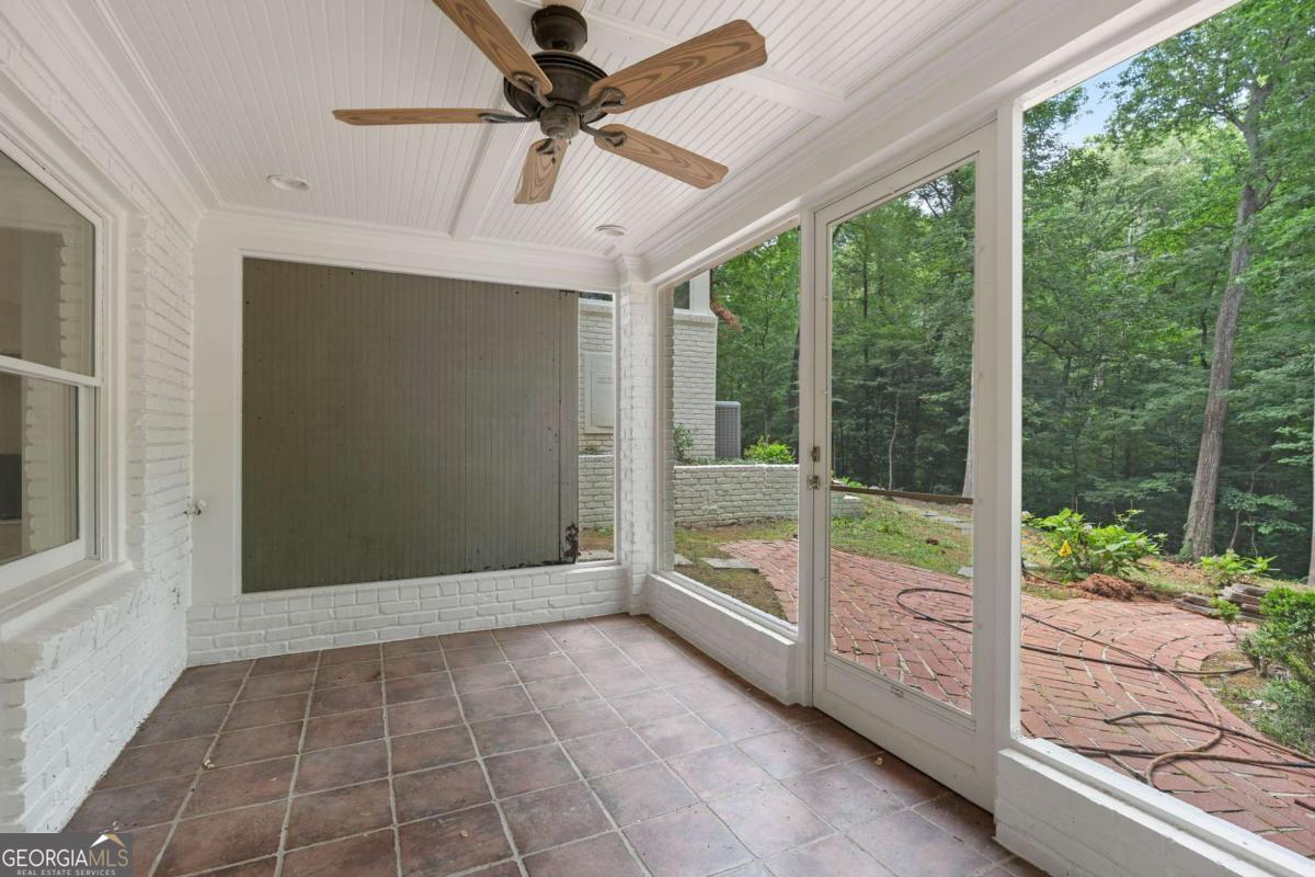 366 Blackland Road NW