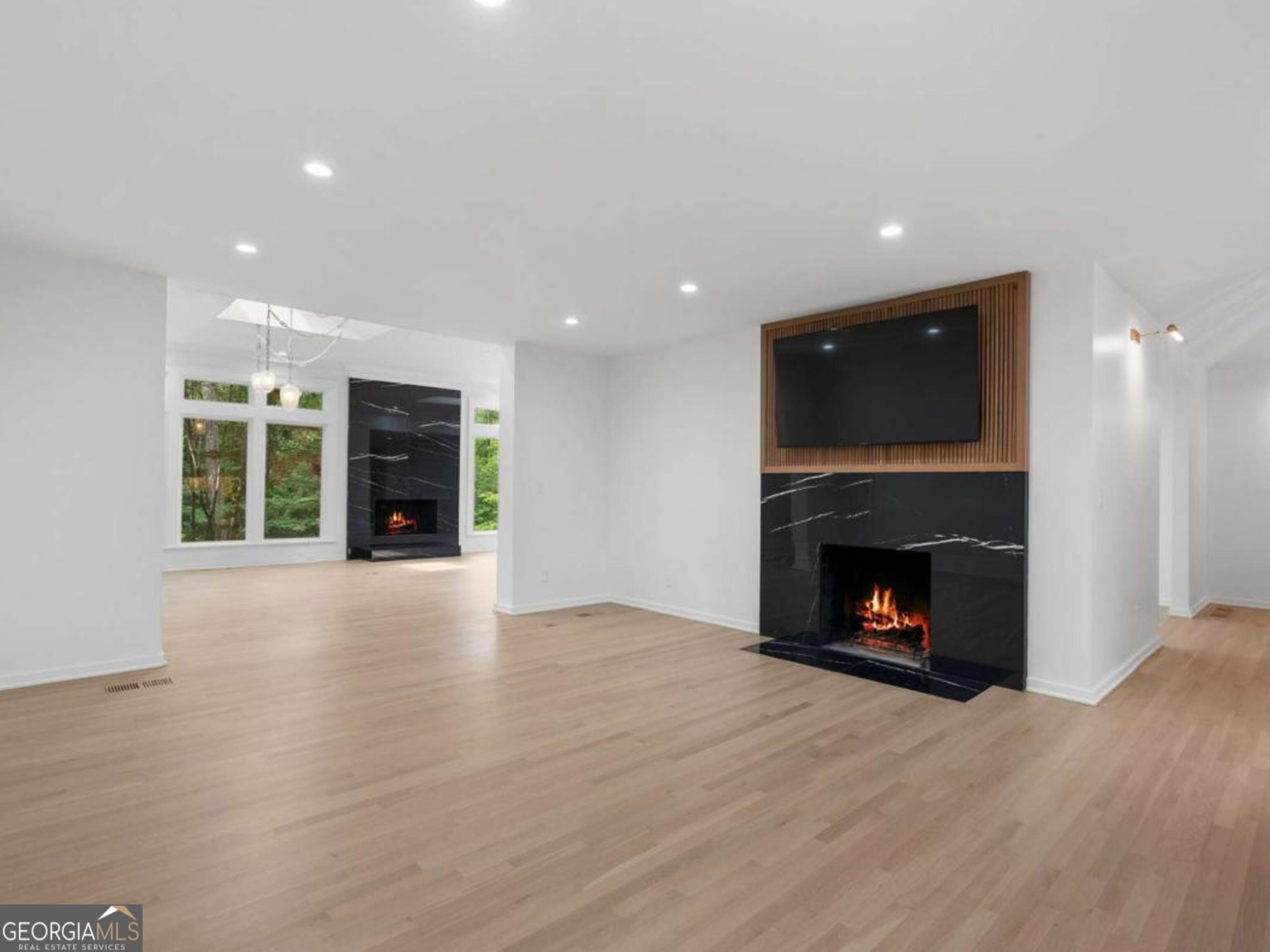 366 Blackland Road NW