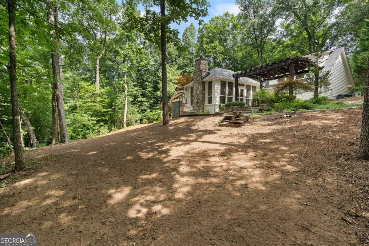 366 Blackland Road NW