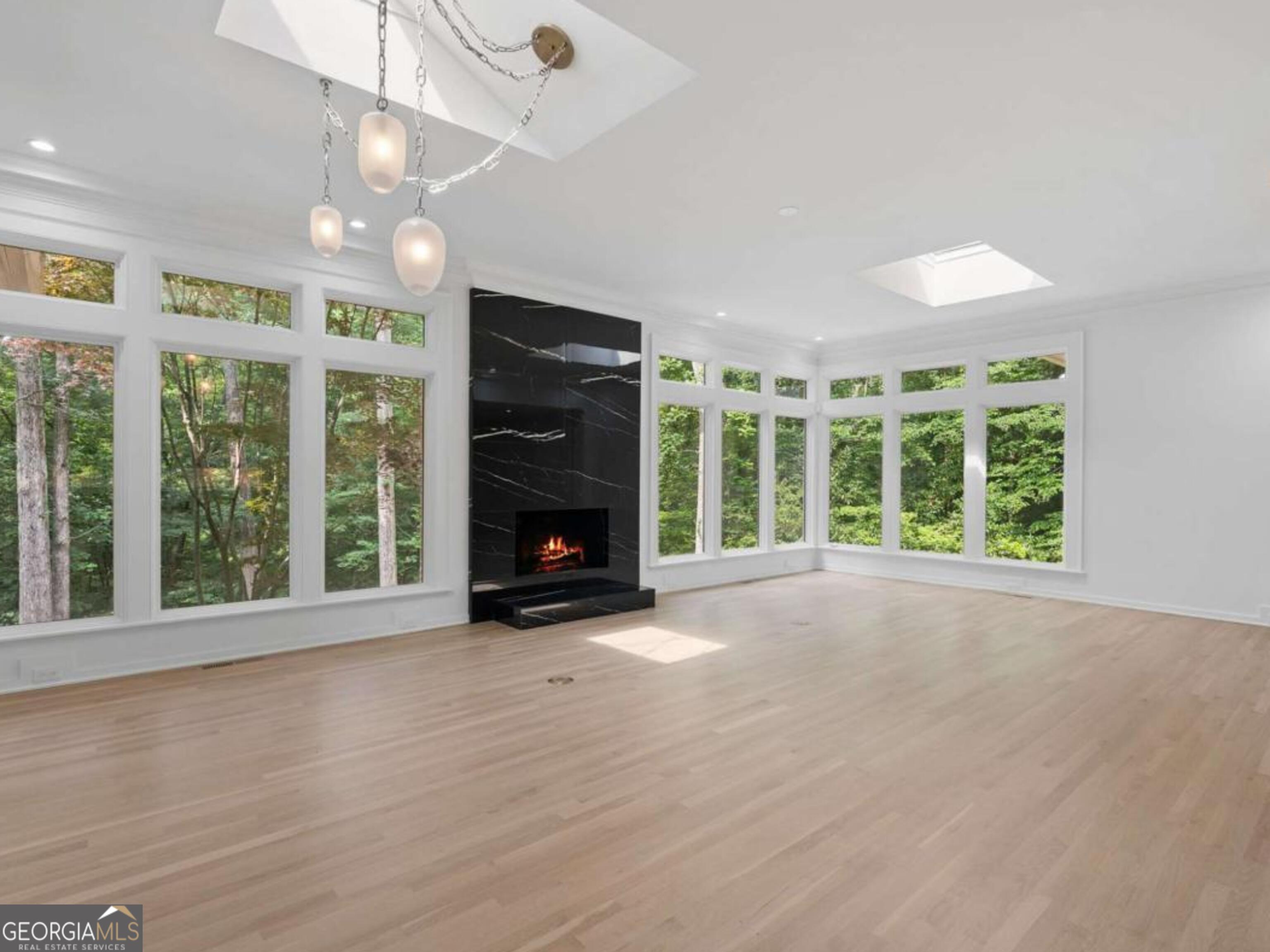 366 Blackland Road NW