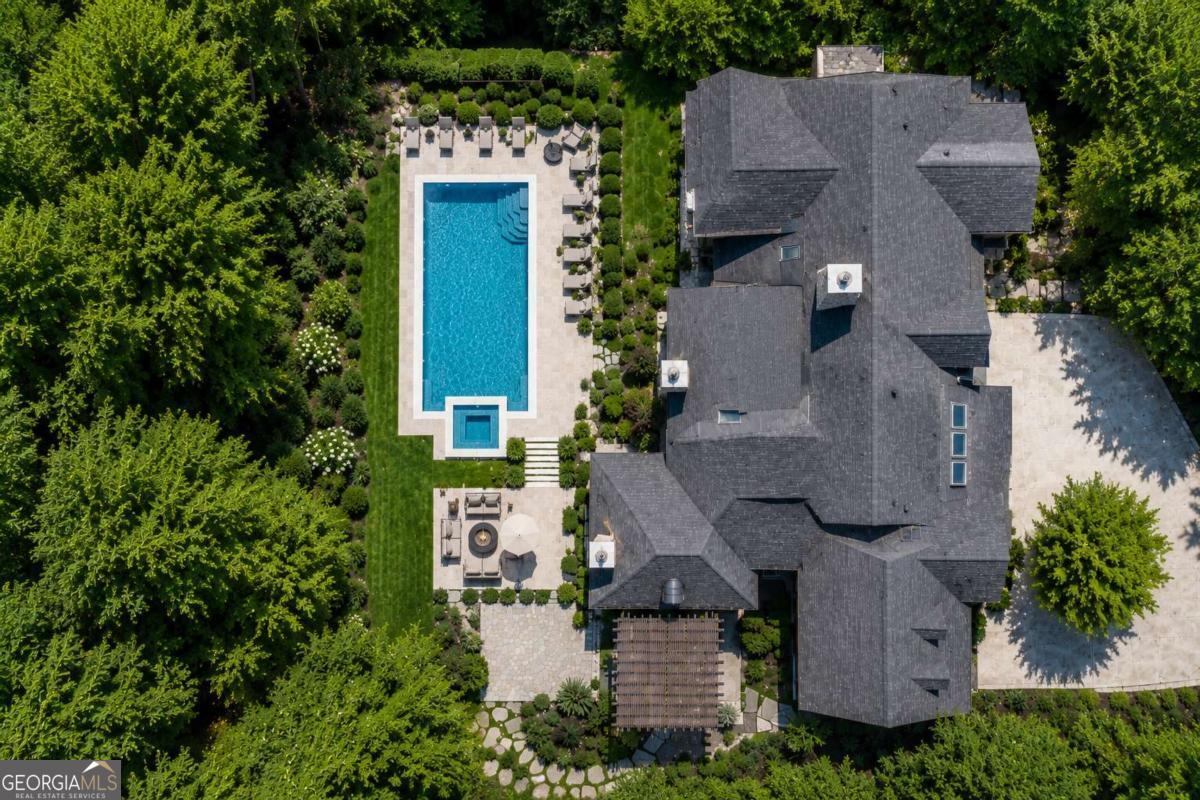 366 Blackland Road NW
