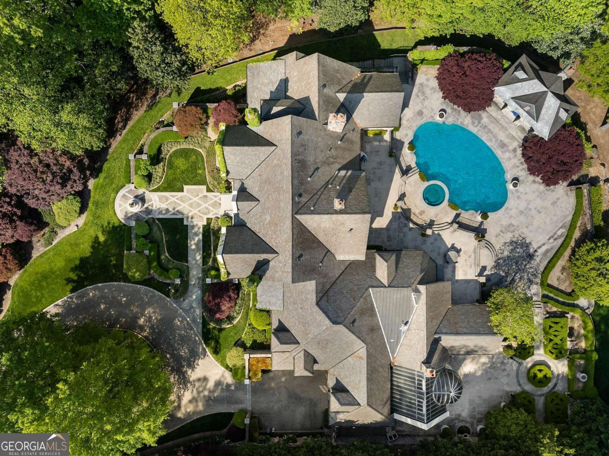 3685 Paces Ferry Road NW