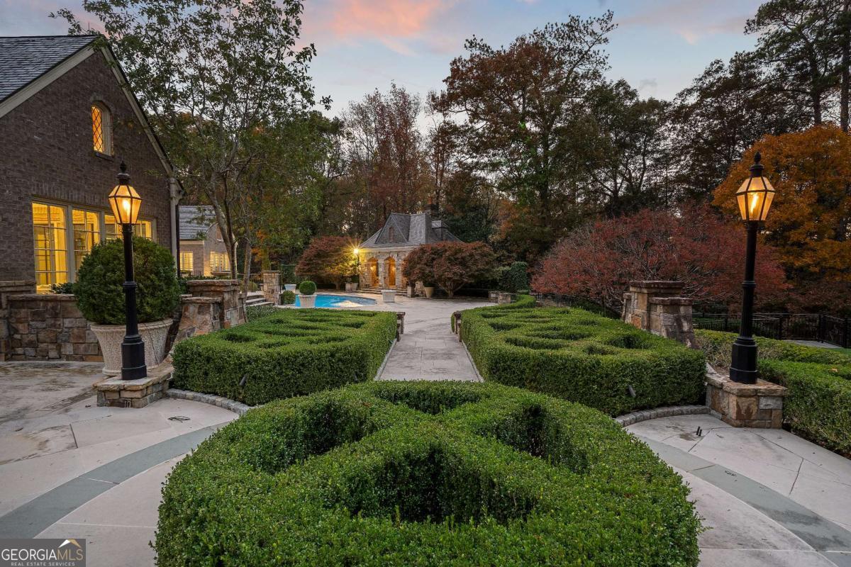 3685 Paces Ferry Road NW