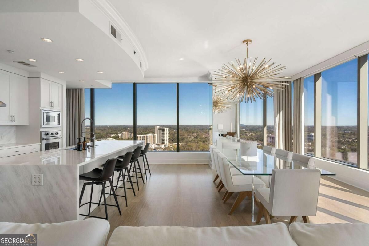 3630 Peachtree Road NE # 2204