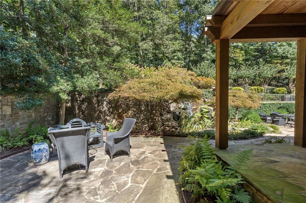 5595 Cross Gate Drive