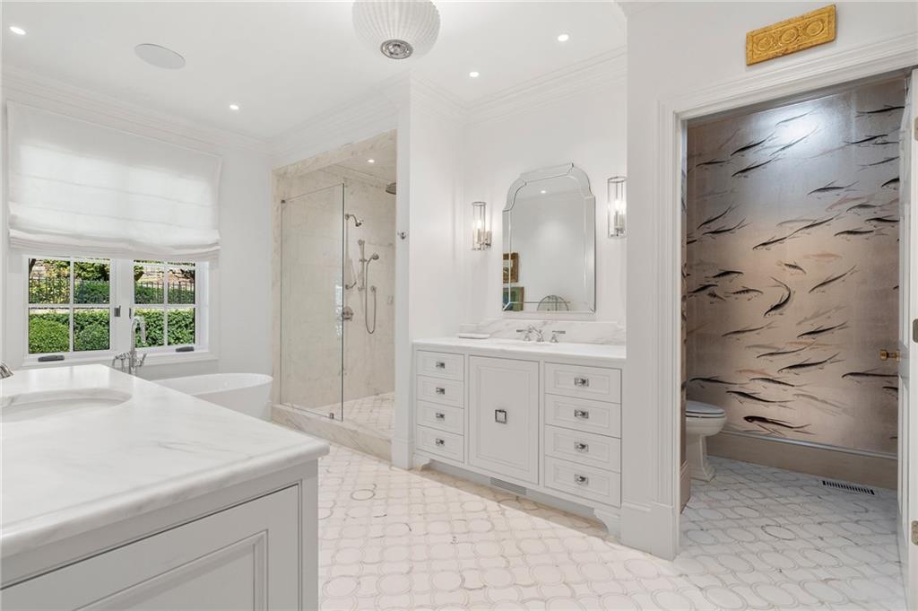 5595 Cross Gate Drive