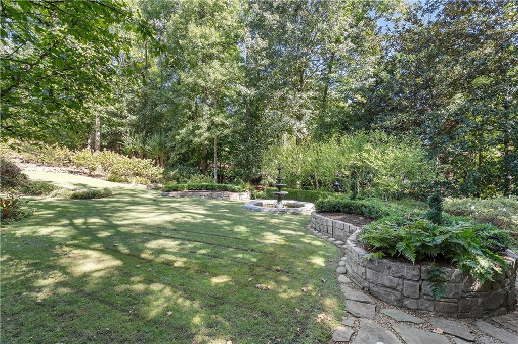 5595 Cross Gate Drive