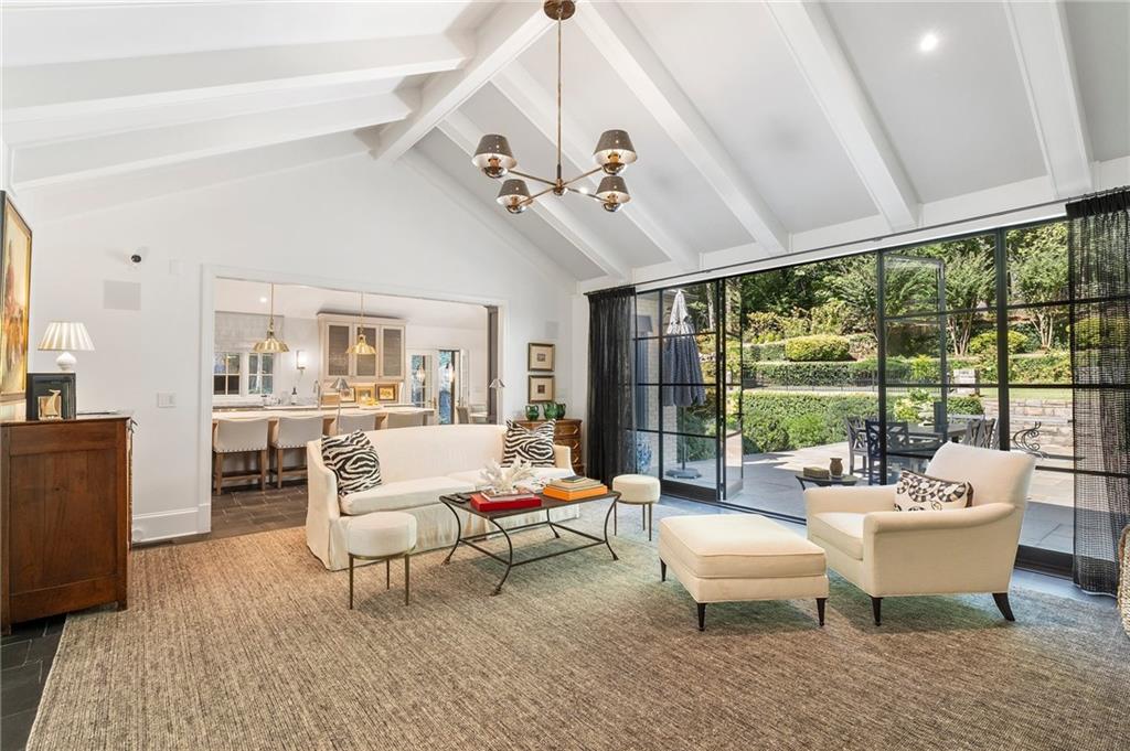 5595 Cross Gate Drive