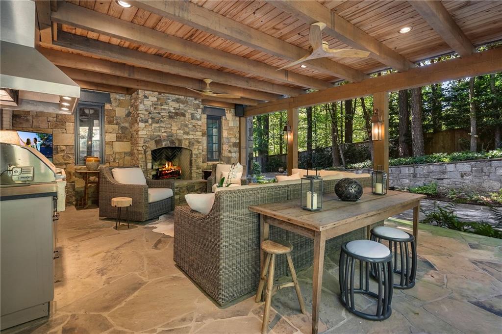 5595 Cross Gate Drive
