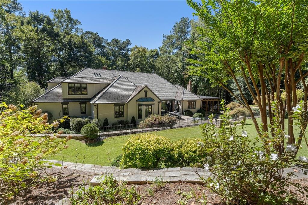 5595 Cross Gate Drive