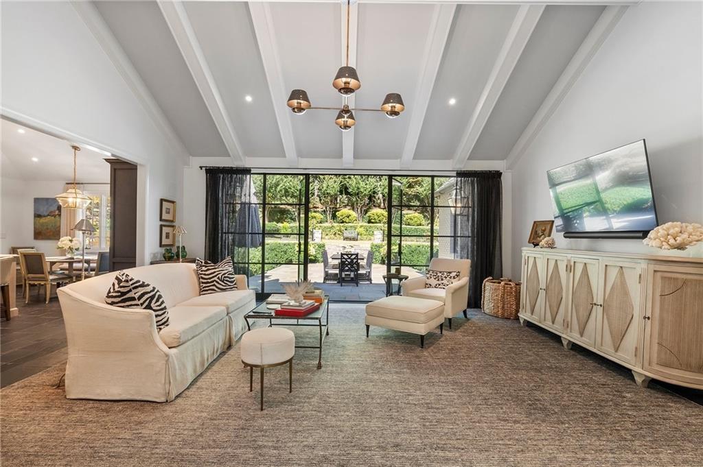 5595 Cross Gate Drive