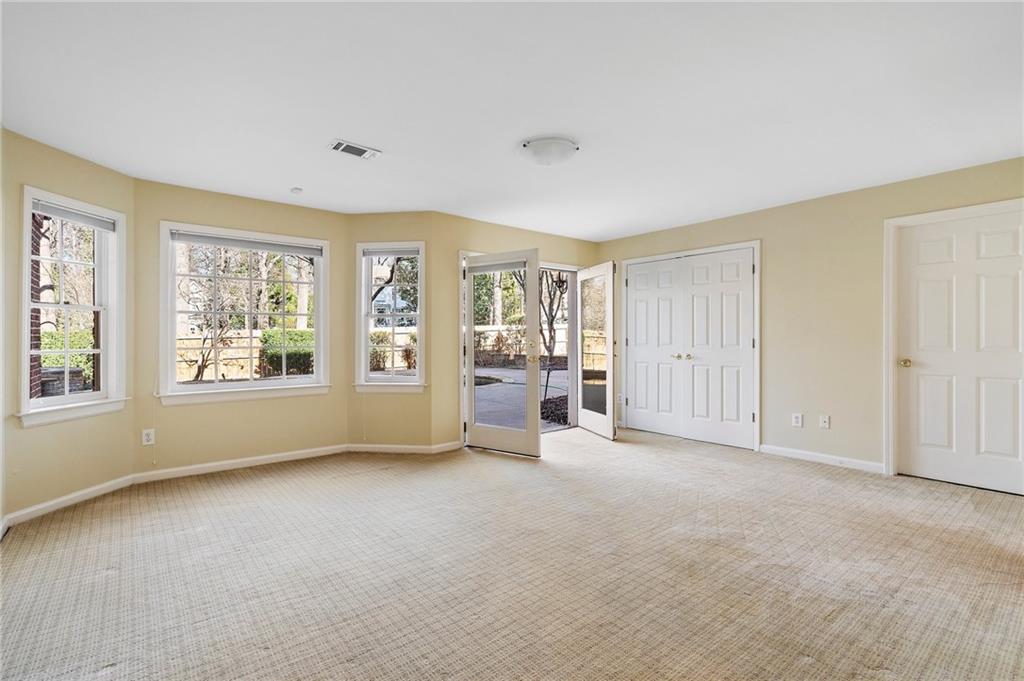 1446 W Wesley Road NW