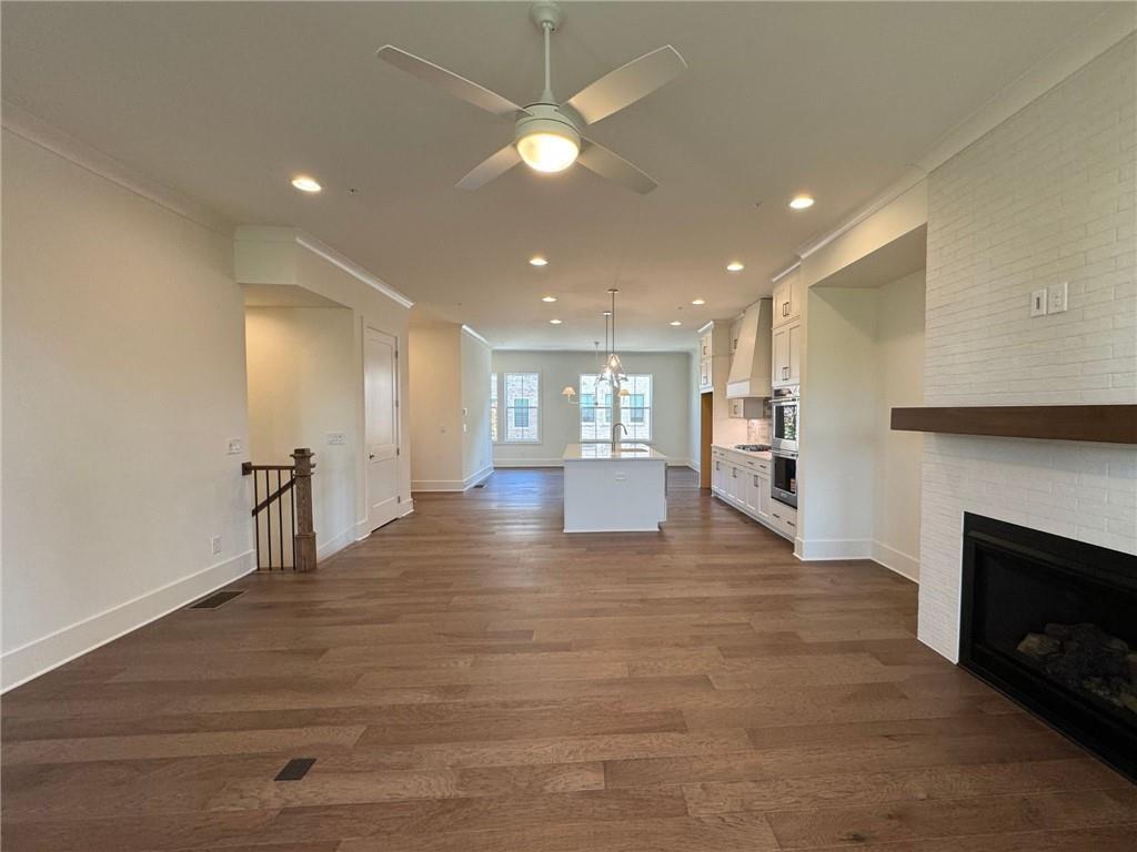 415 Chiswick Circle Unit 23
