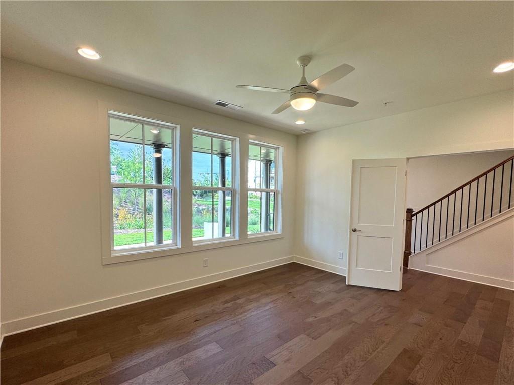 415 Chiswick Circle Unit 23