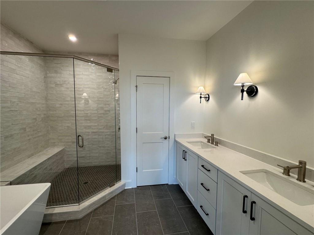415 Chiswick Circle Unit 23
