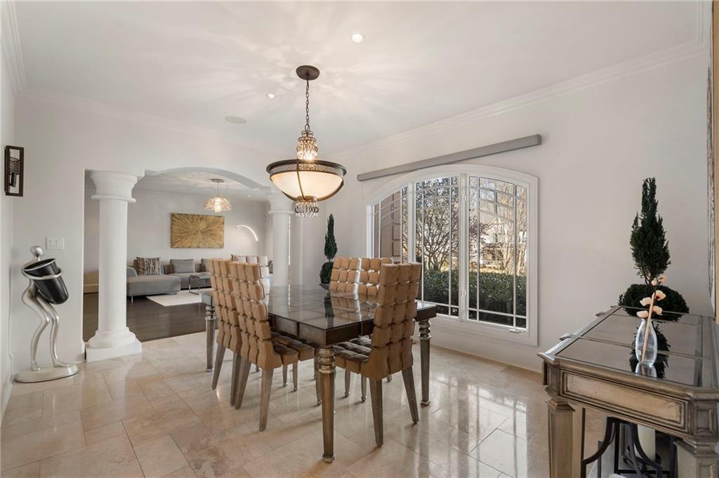 790 Glenairy Drive