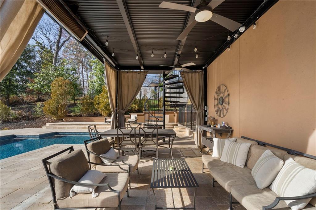 790 Glenairy Drive
