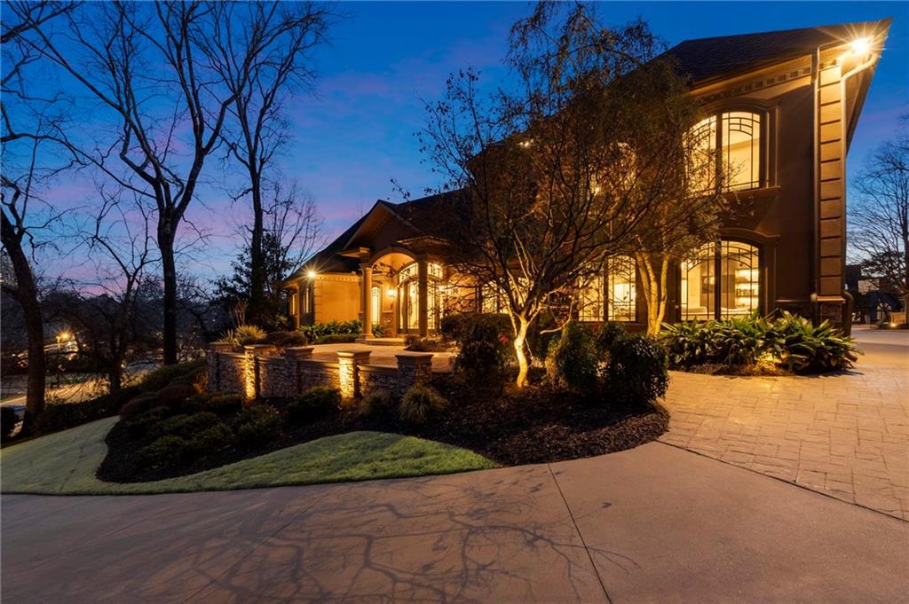 790 Glenairy Drive