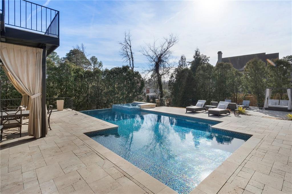 790 Glenairy Drive