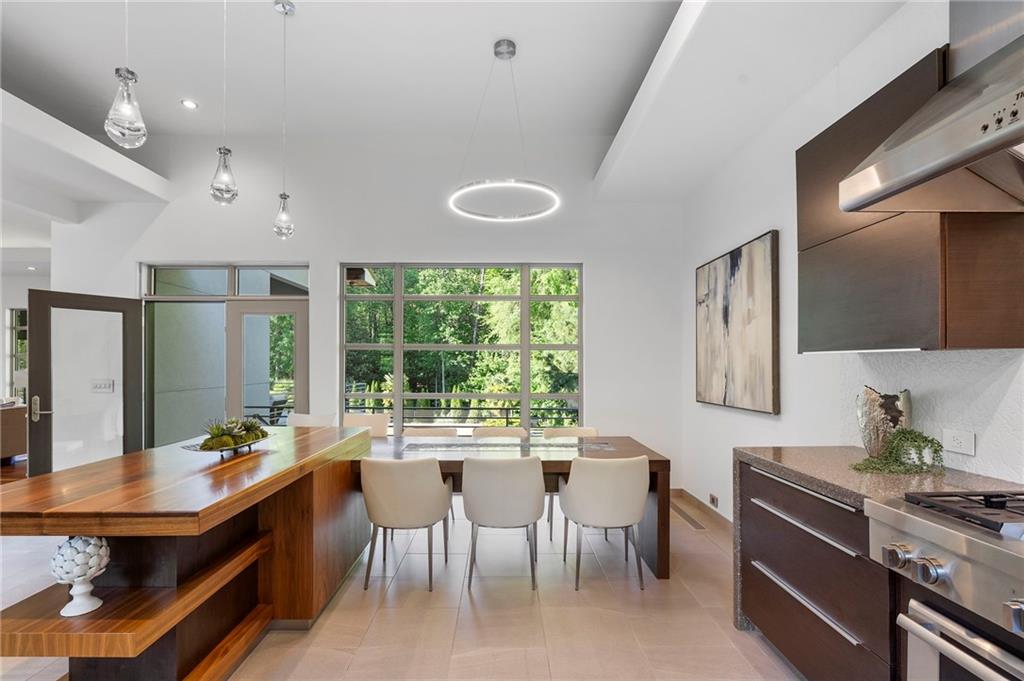 754 Burke Road NE