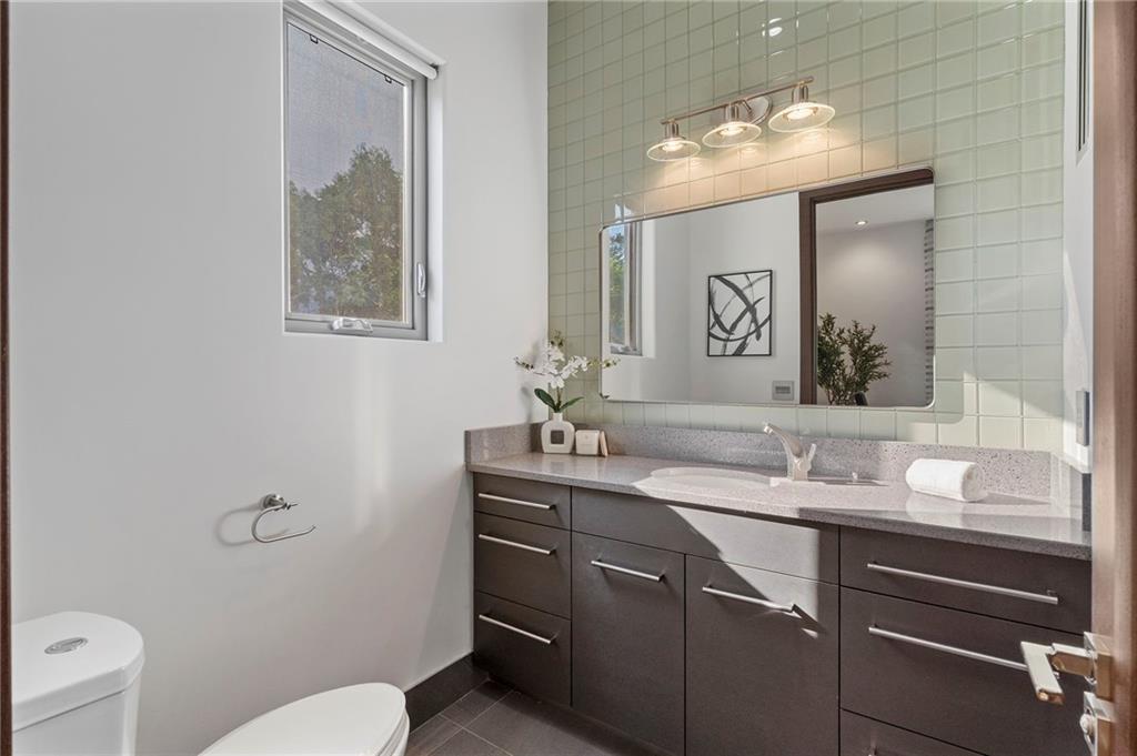 754 Burke Road NE