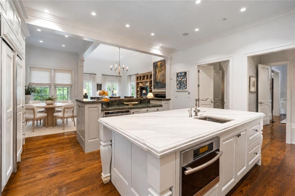 675 W Paces Ferry, #4 Road NW