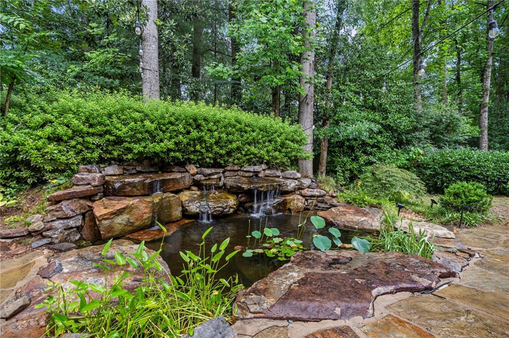 3669 Canyon Ridge Court NE