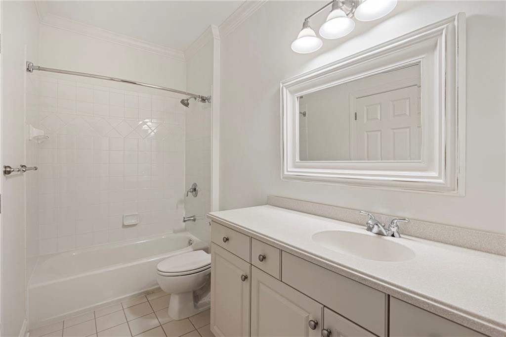 3669 Canyon Ridge Court NE