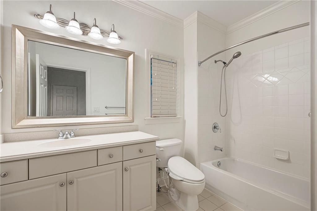 3669 Canyon Ridge Court NE