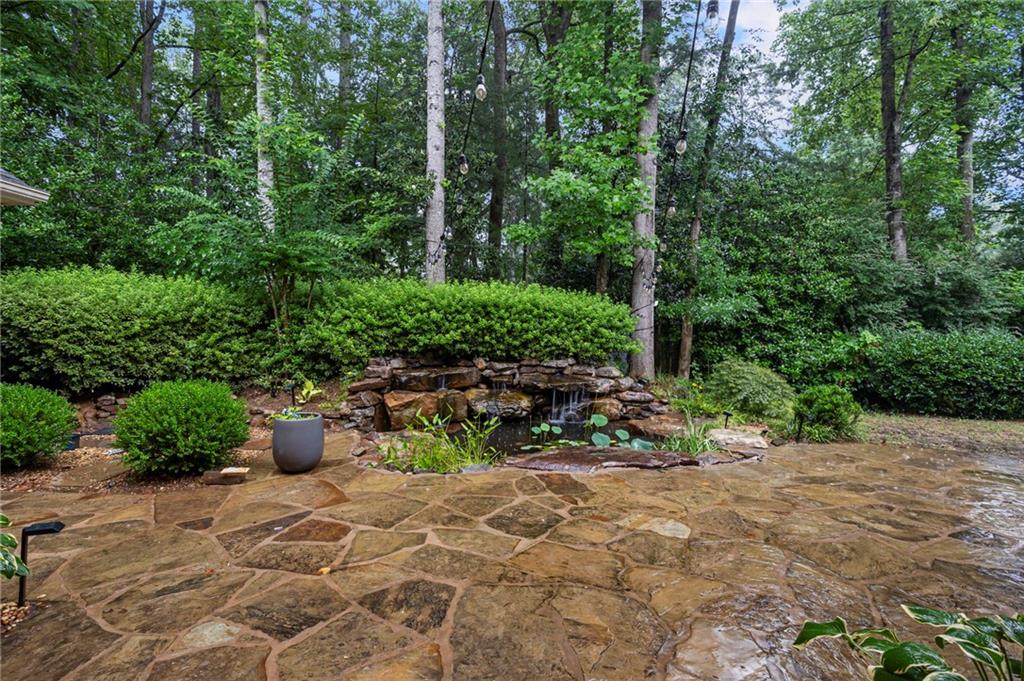 3669 Canyon Ridge Court NE