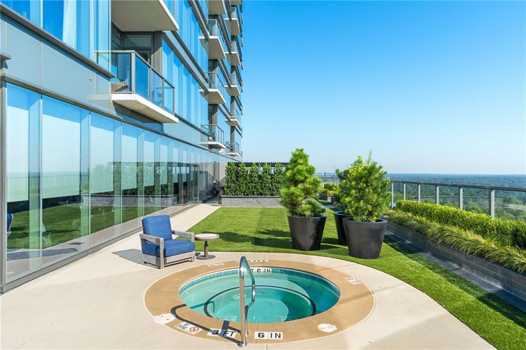 3630 Peachtree Road NE Unit 2204