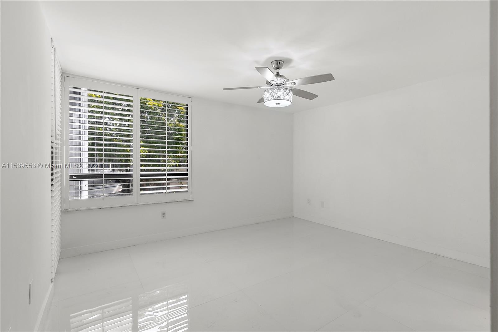 21085 NE 34th Ave # 1 Unit: 203-1