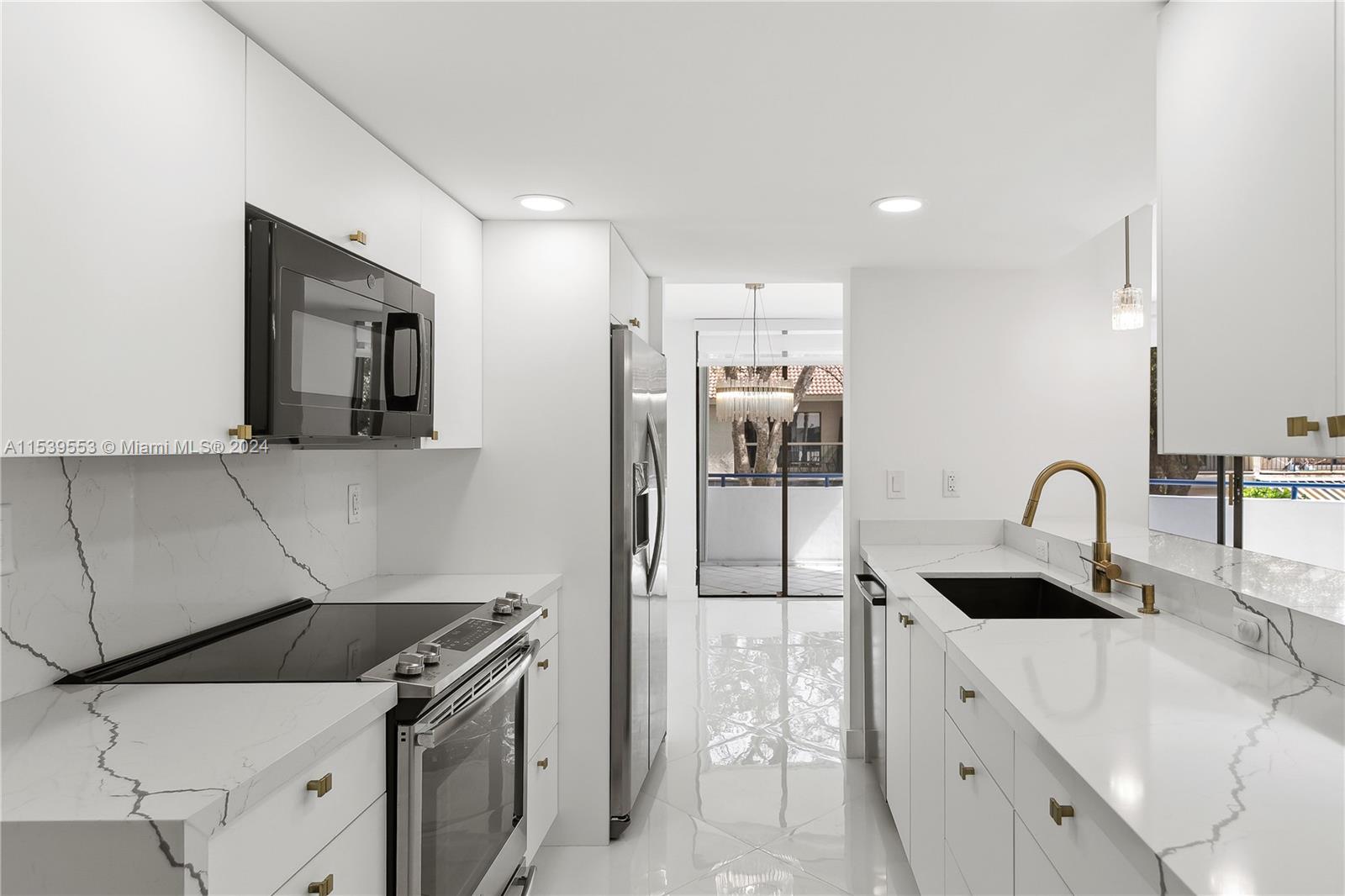 21085 NE 34th Ave # 1 Unit: 203-1