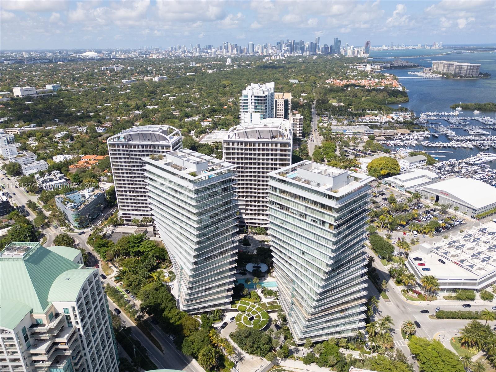 2669 S Bayshore Dr # 801N