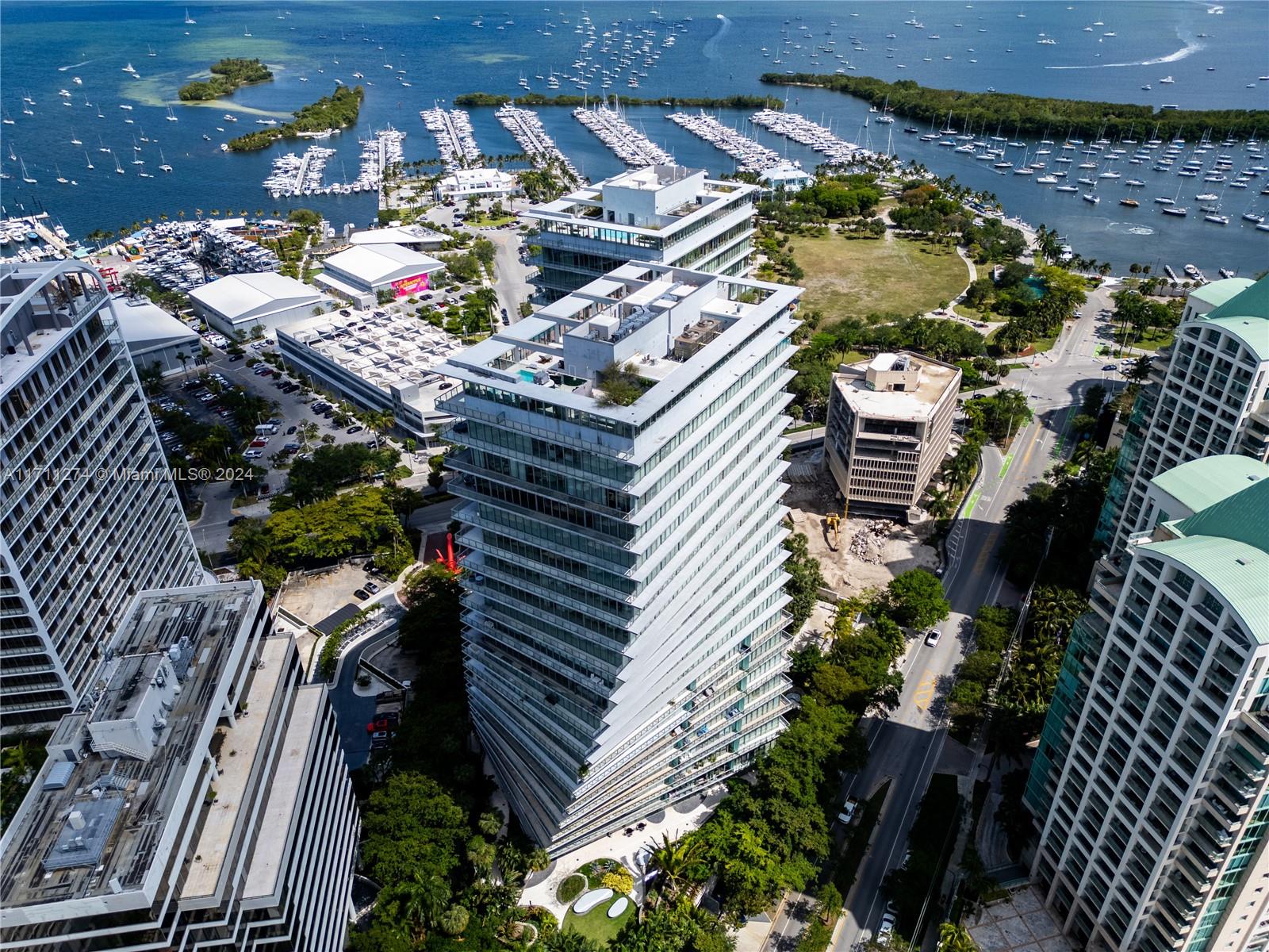 2669 S Bayshore Dr # 801N
