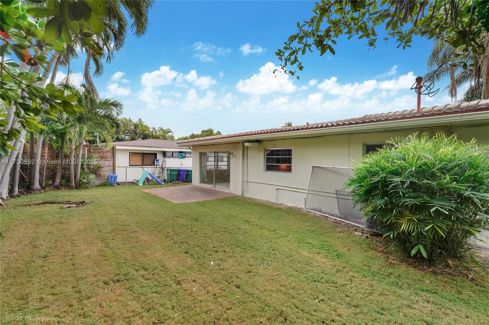 2345 SW 23rd Ter